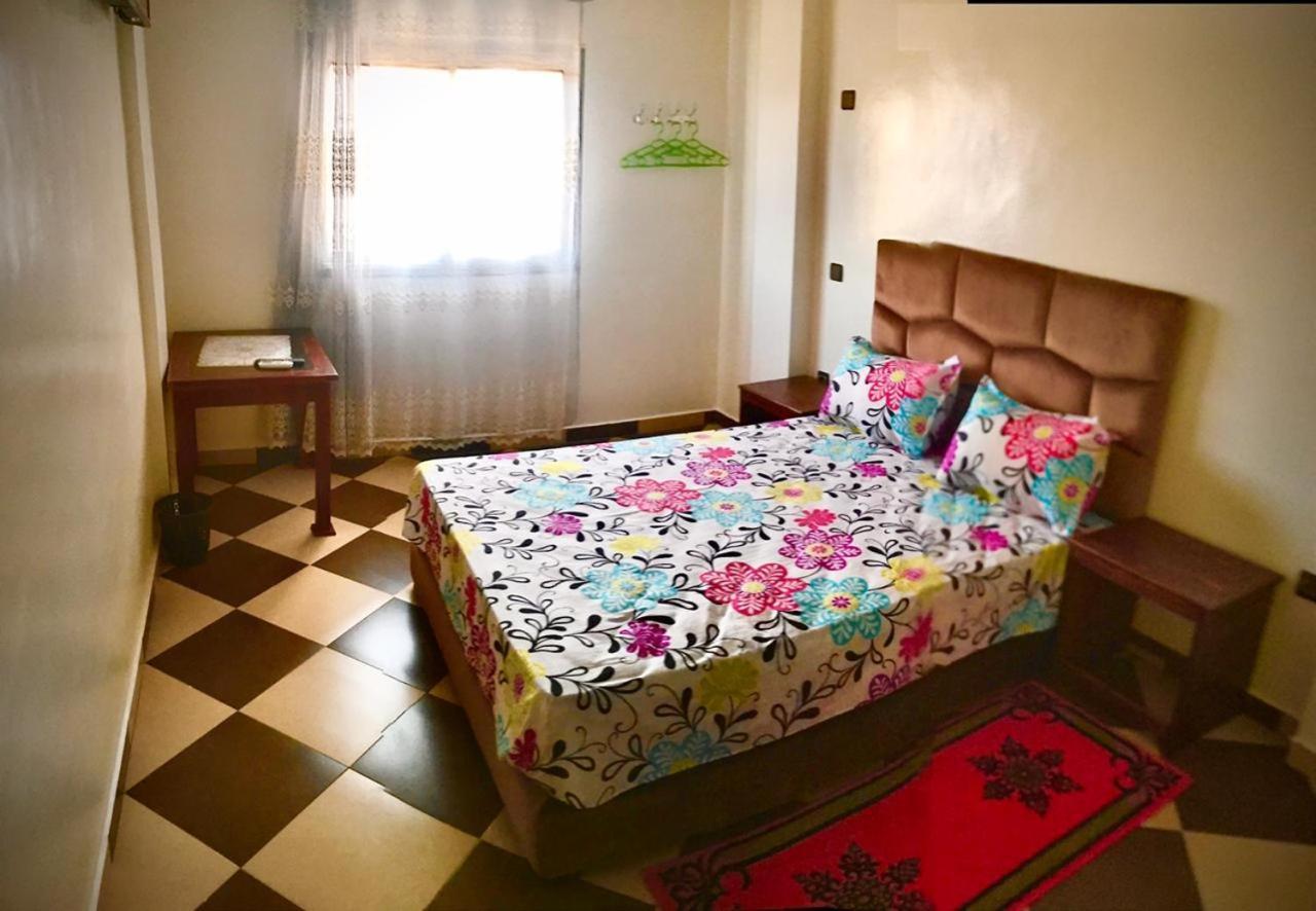 Zellaka Hotel & Cafe Kourigha Eksteriør bilde
